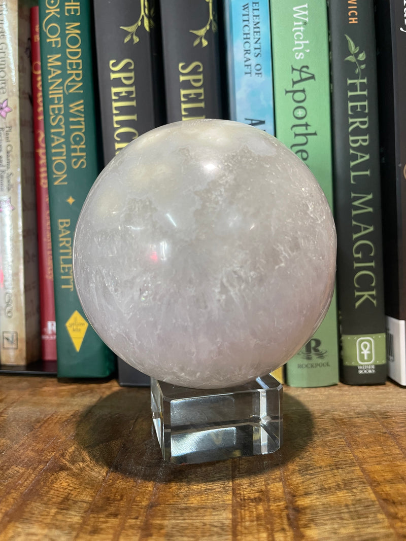 Agate Sphere 868 Grams