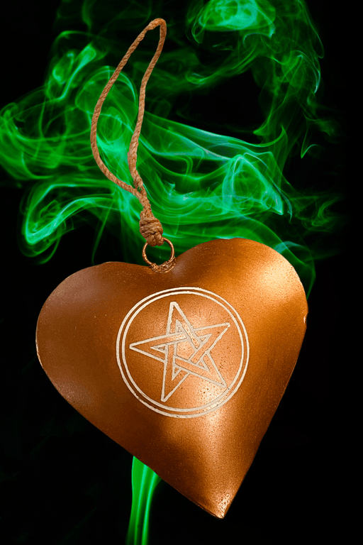 Metal Pentacle Heart - Dusty Rose Essentials