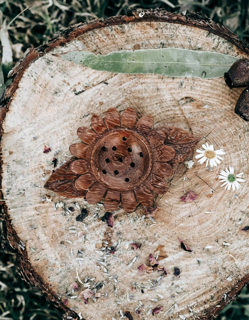 Wooden Daisy Strainer - Dusty Rose Essentials